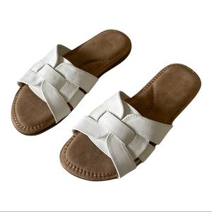 White Sandal cliffs by White Mountain